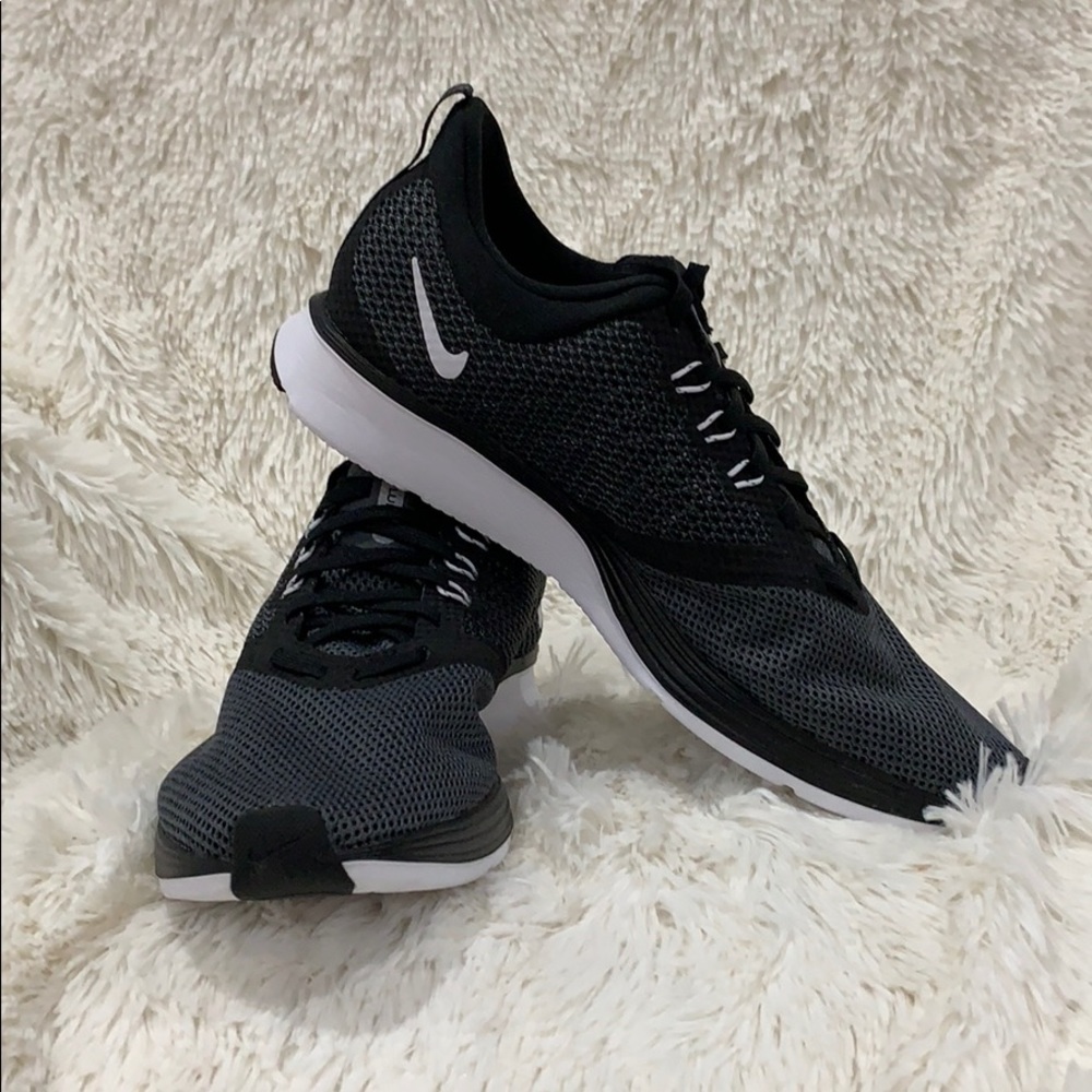 Nike zoom strike